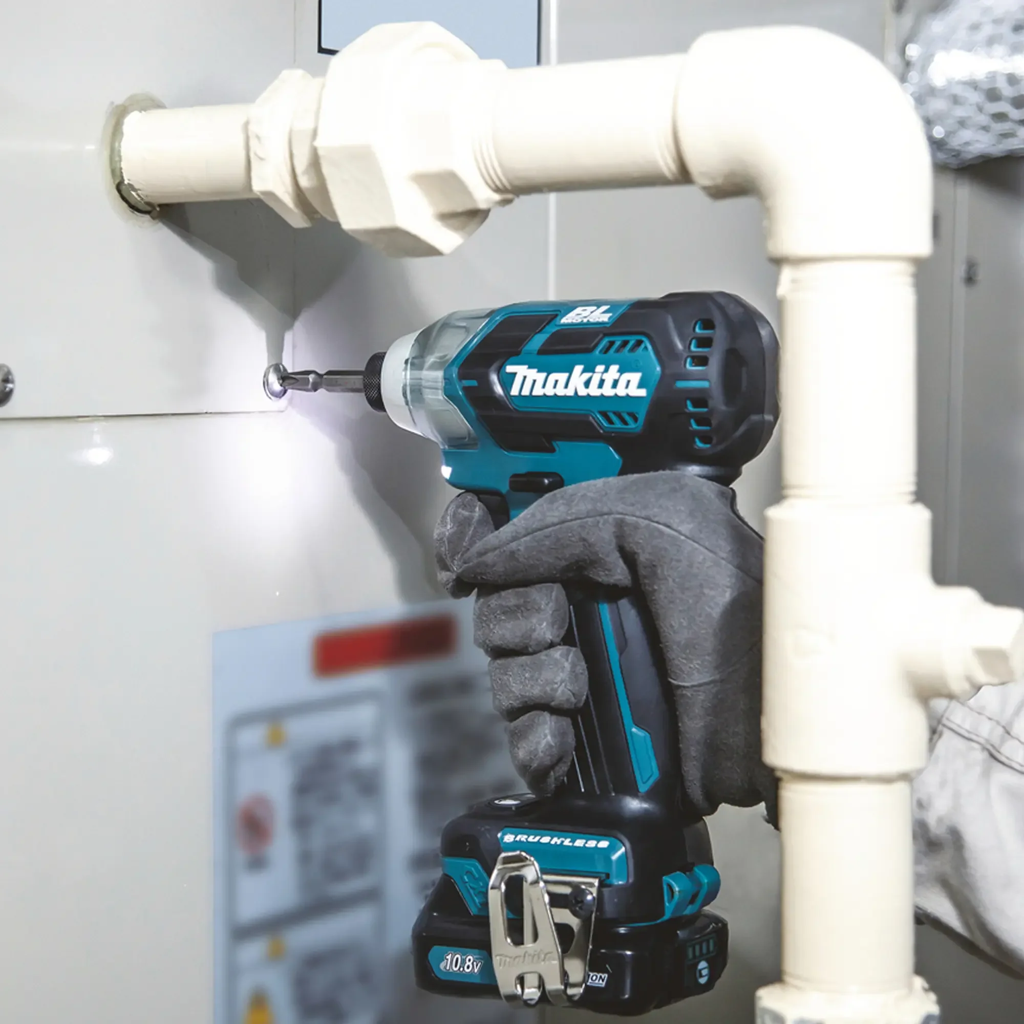 Avvitatore ad impulsi Makita TD111DSAJ 12V 2Ah - Image 9
