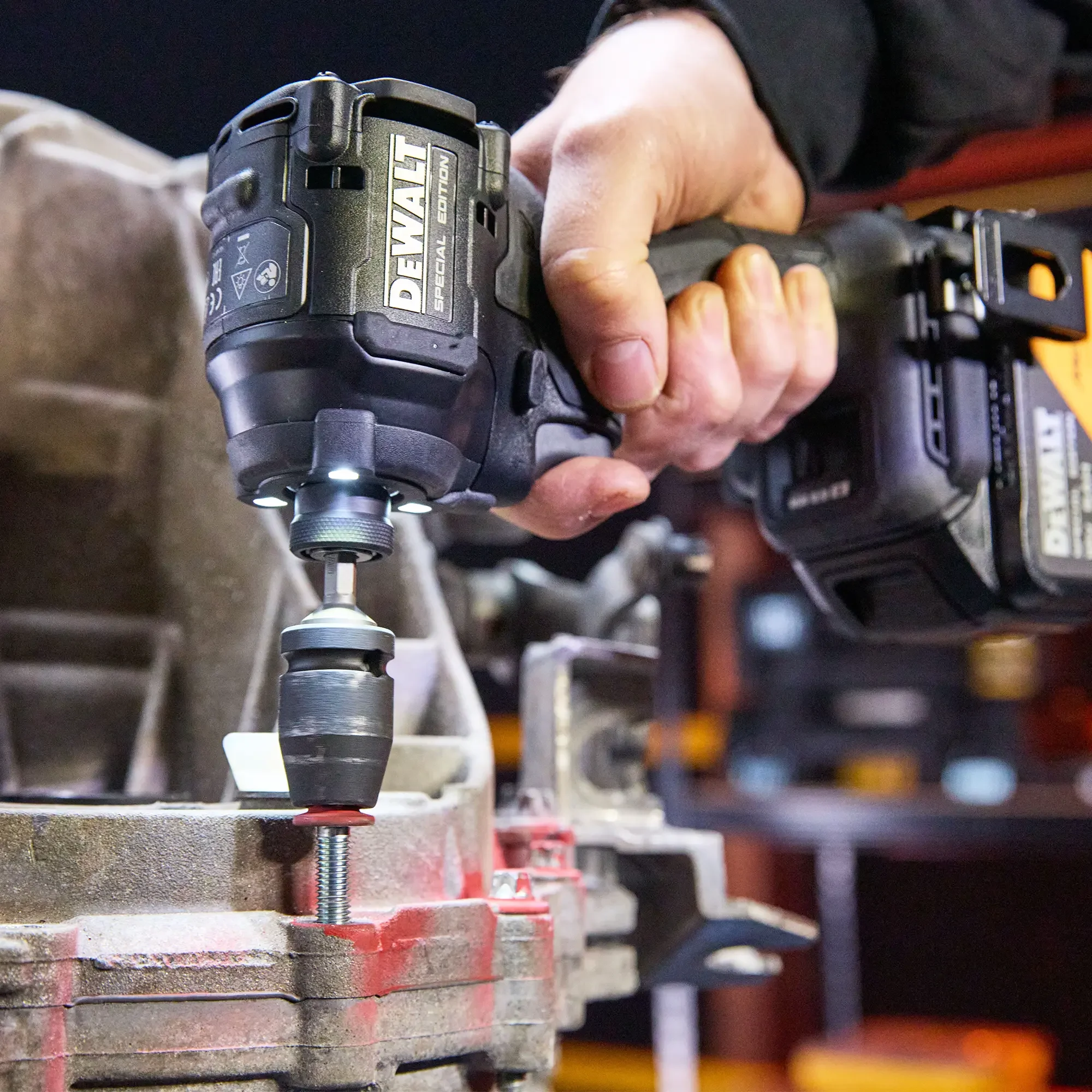 Avvitatore a impulsi Dewalt McLaren DCF86MP2T-QW 18V 5Ah - Image 7