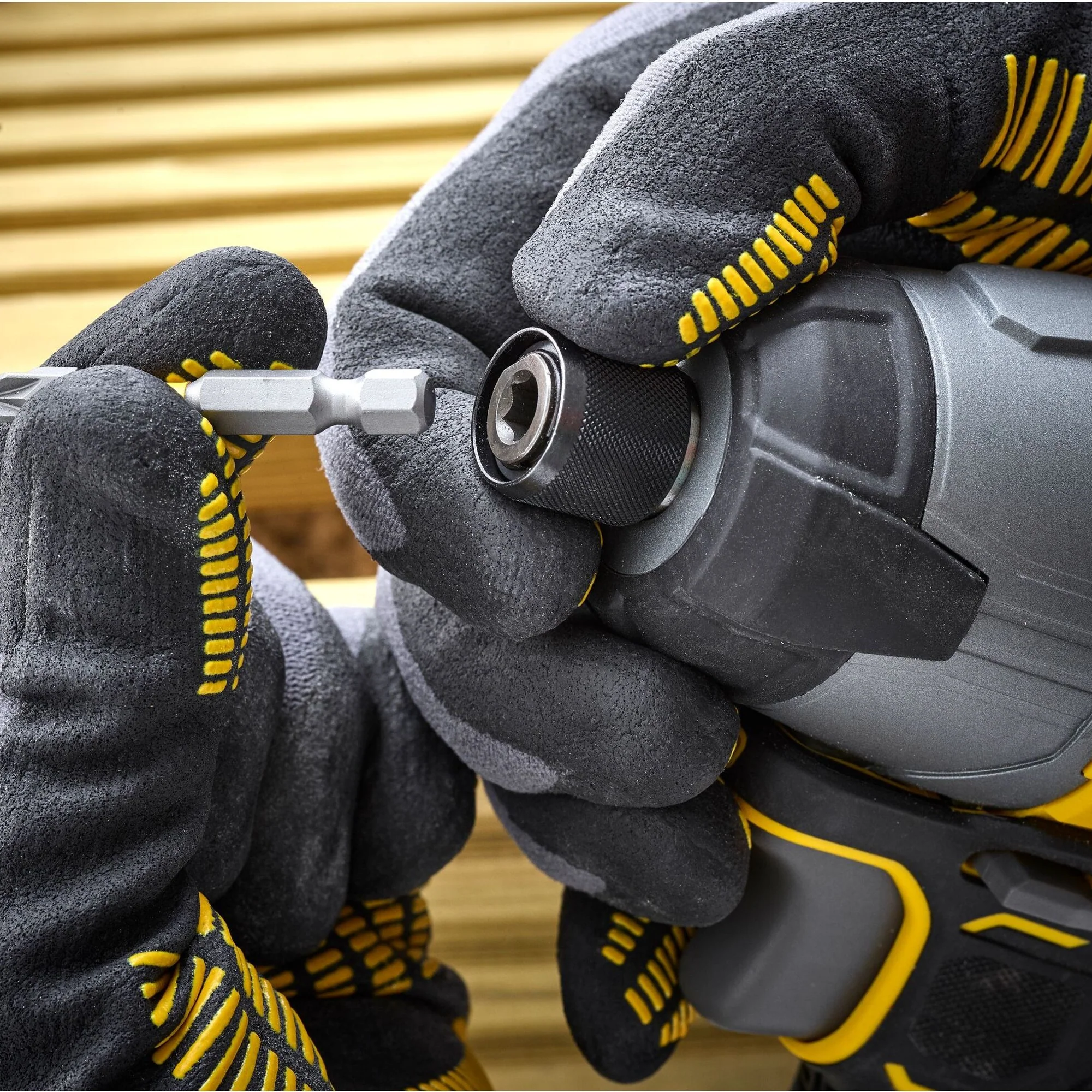 Avvitatore a Impulsi Stanley FatMax SFMCF800C2K-QW 18V 1.5Ah - Image 5