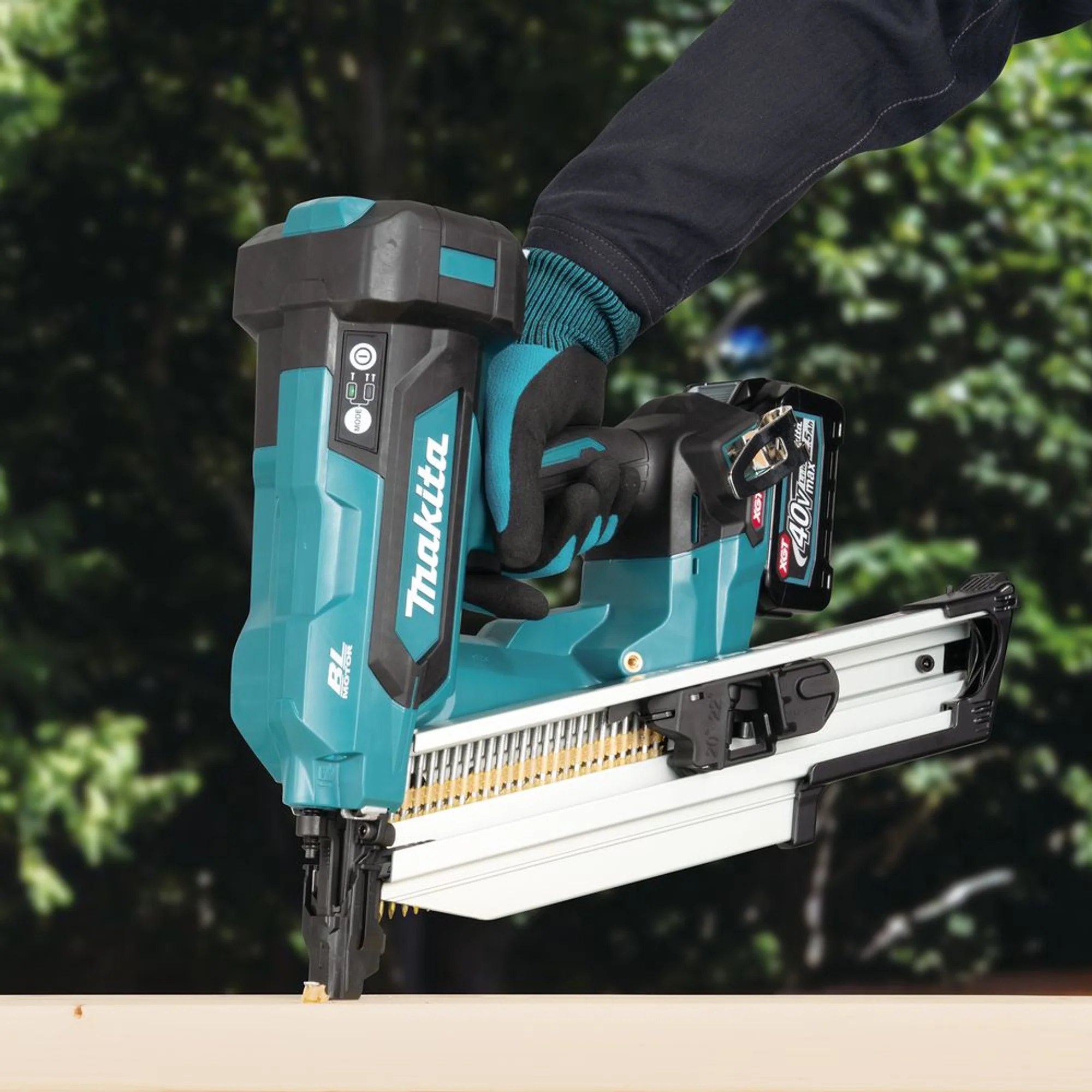 Chiodatrice Makita BN002GD201 40V 2.5Ah - Image 24