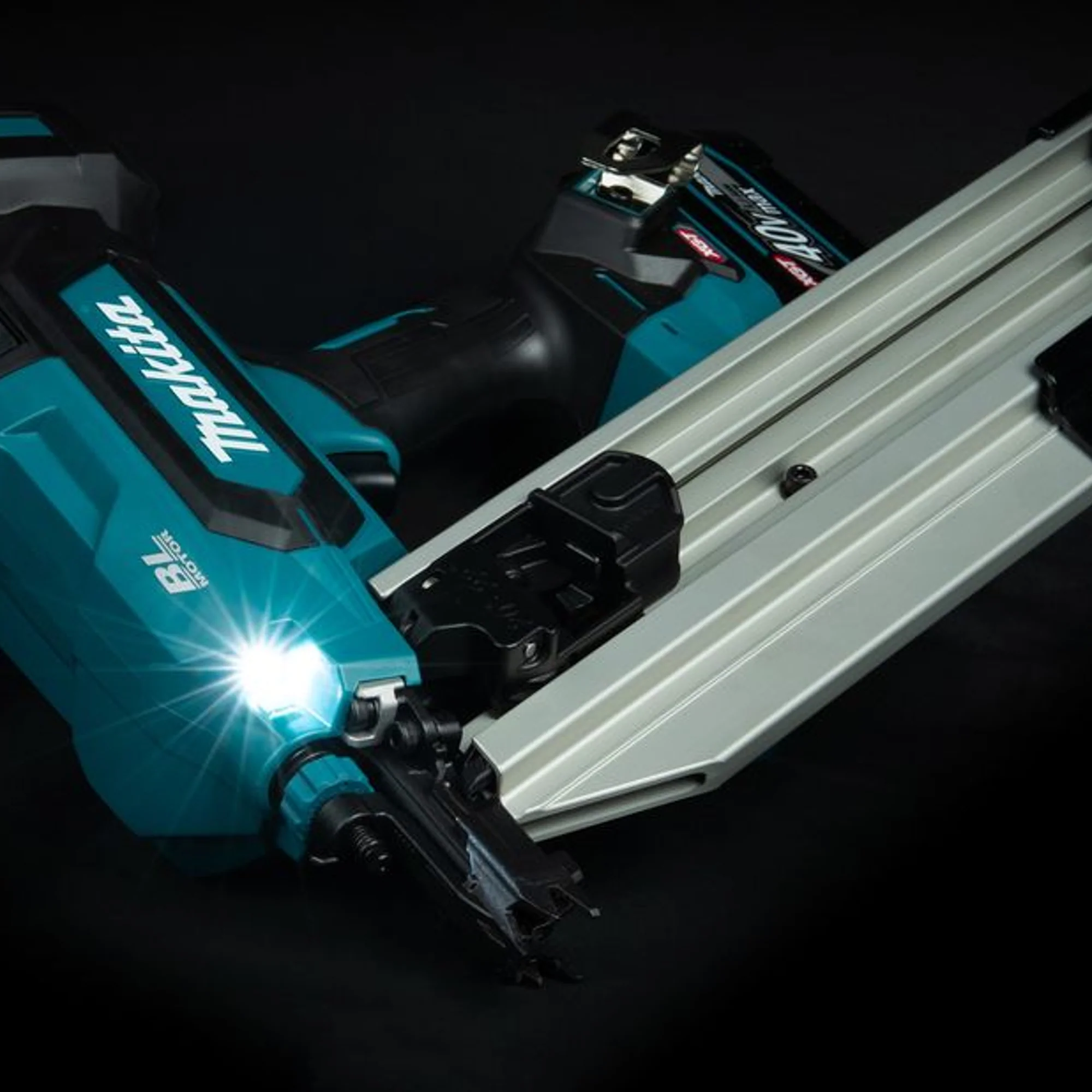 Chiodatrice Makita BN002GZ 40V - Image 13