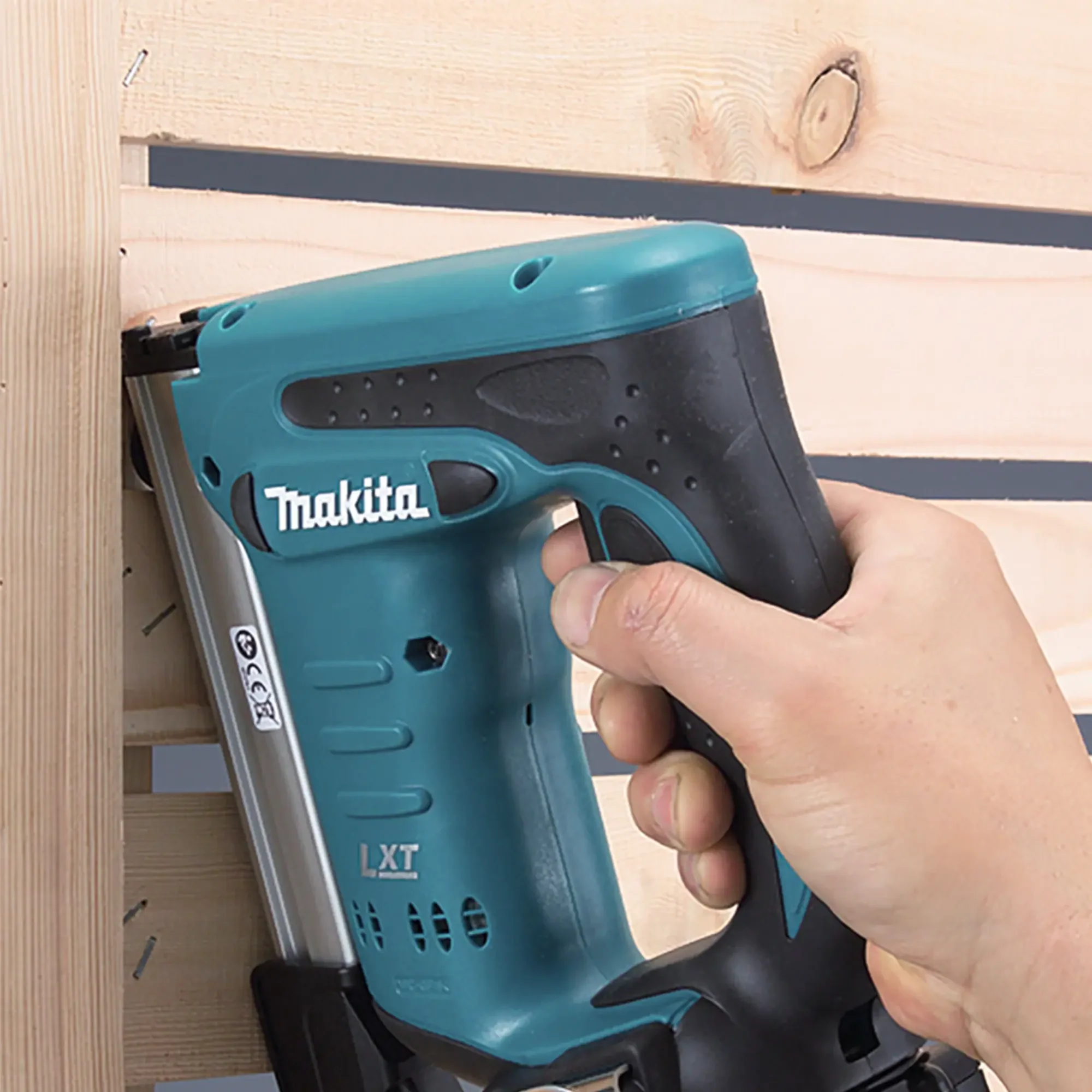 Graffettatrice Makita DST221ZJ 18V - Image 12