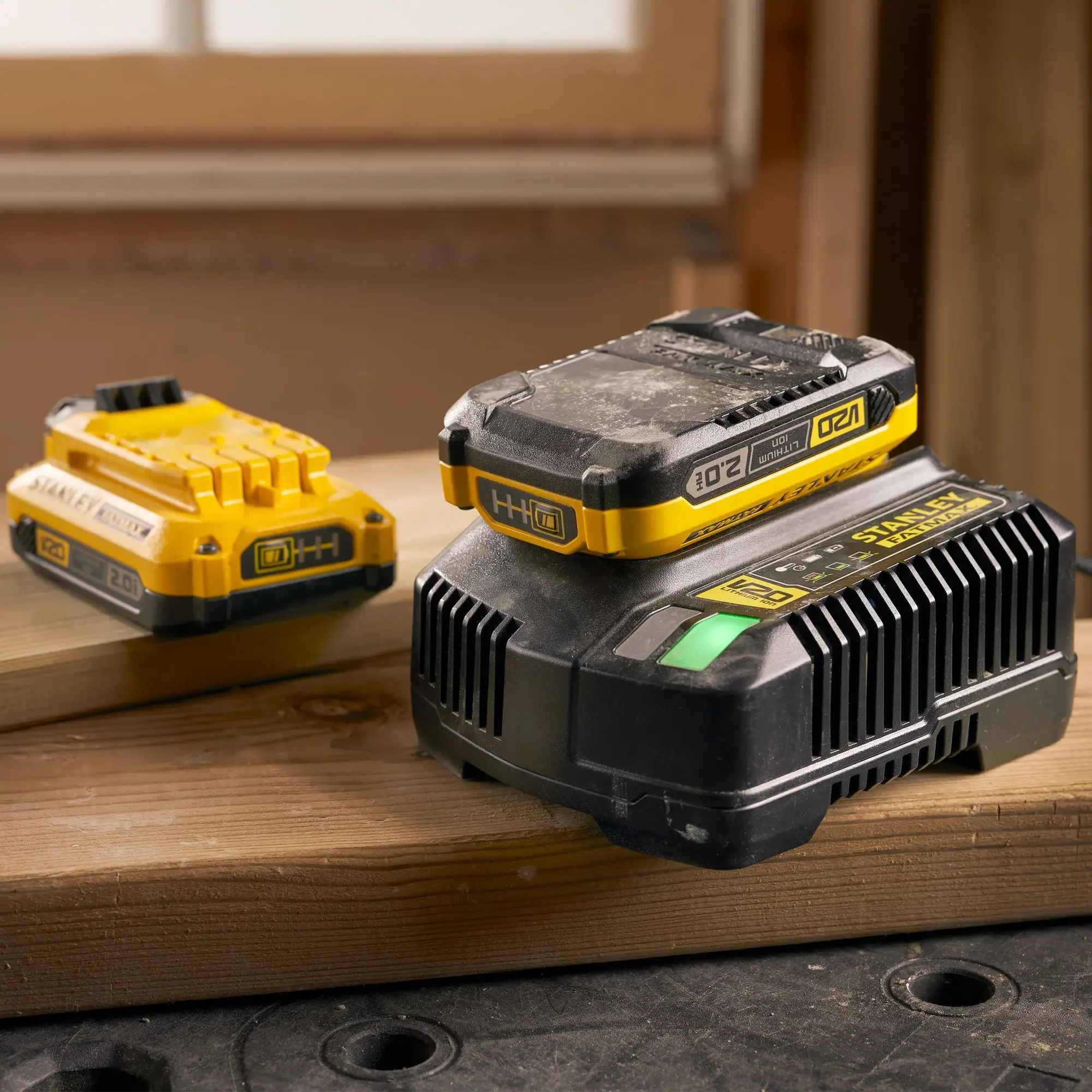 Kit Energy Stanley SFMCB12D2-QW 18V 2Ah - Image 4