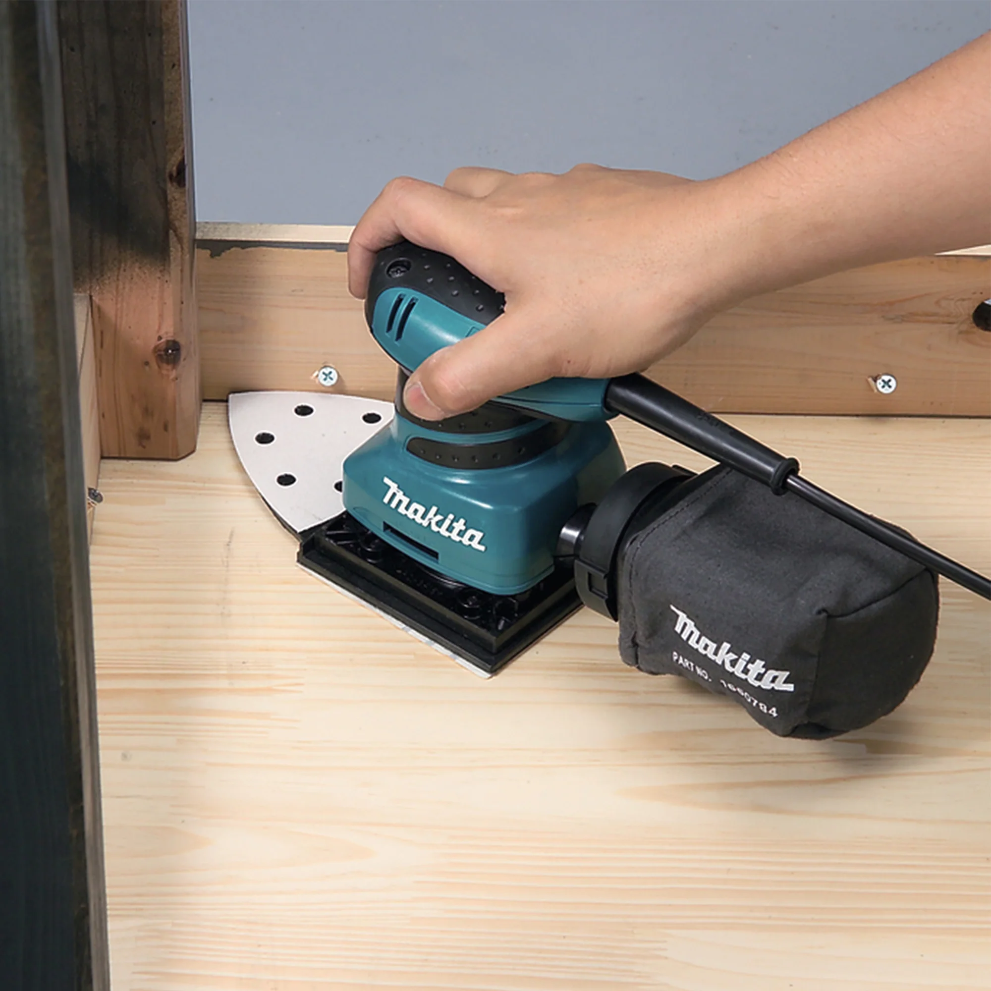 Levigatrice Makita BO4565 200W - Image 3