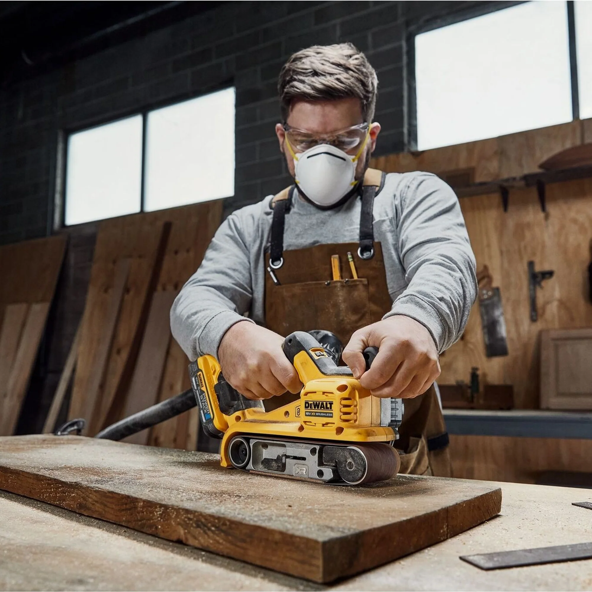 Levigatrice a nastro Dewalt DCW220NT-XJ 18V - Image 6