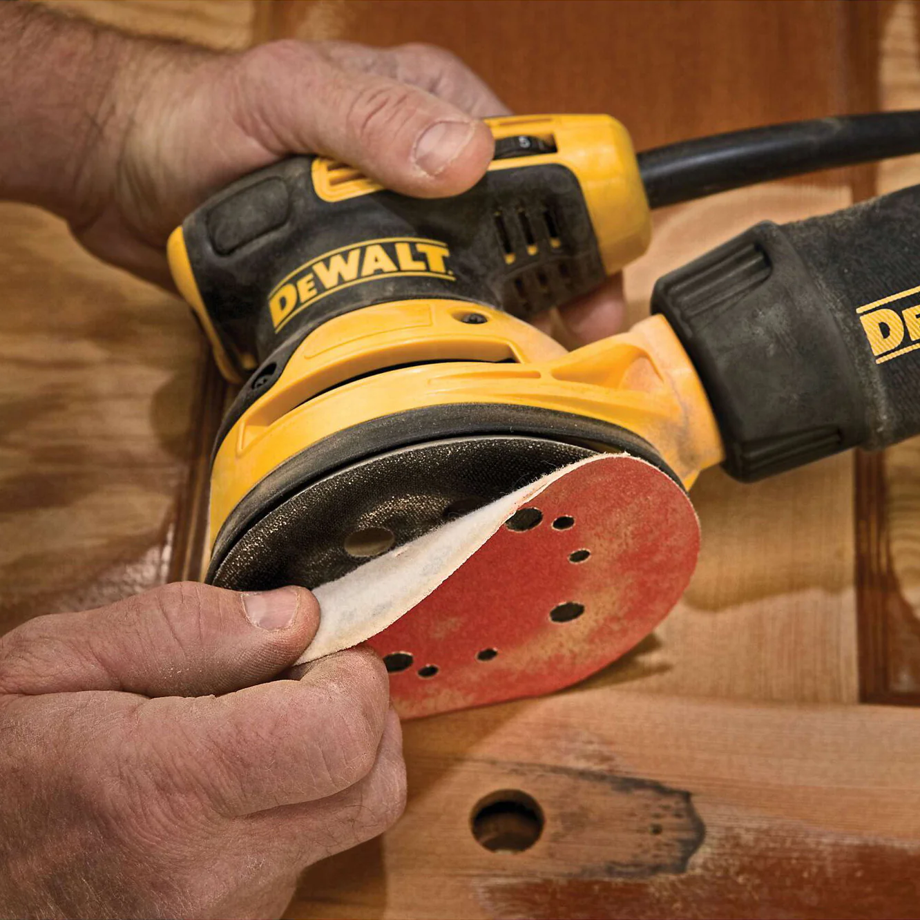Levigatrice Roto-Orbitale Dewalt DWE6423-QS 280W - Image 5