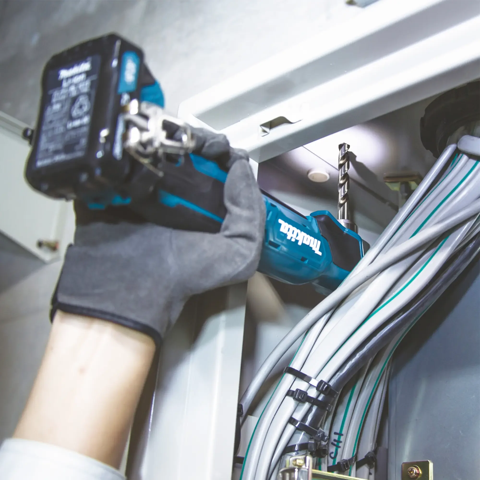 Trapano angolare Makita DA332DSAJ 12V 2Ah - Image 11