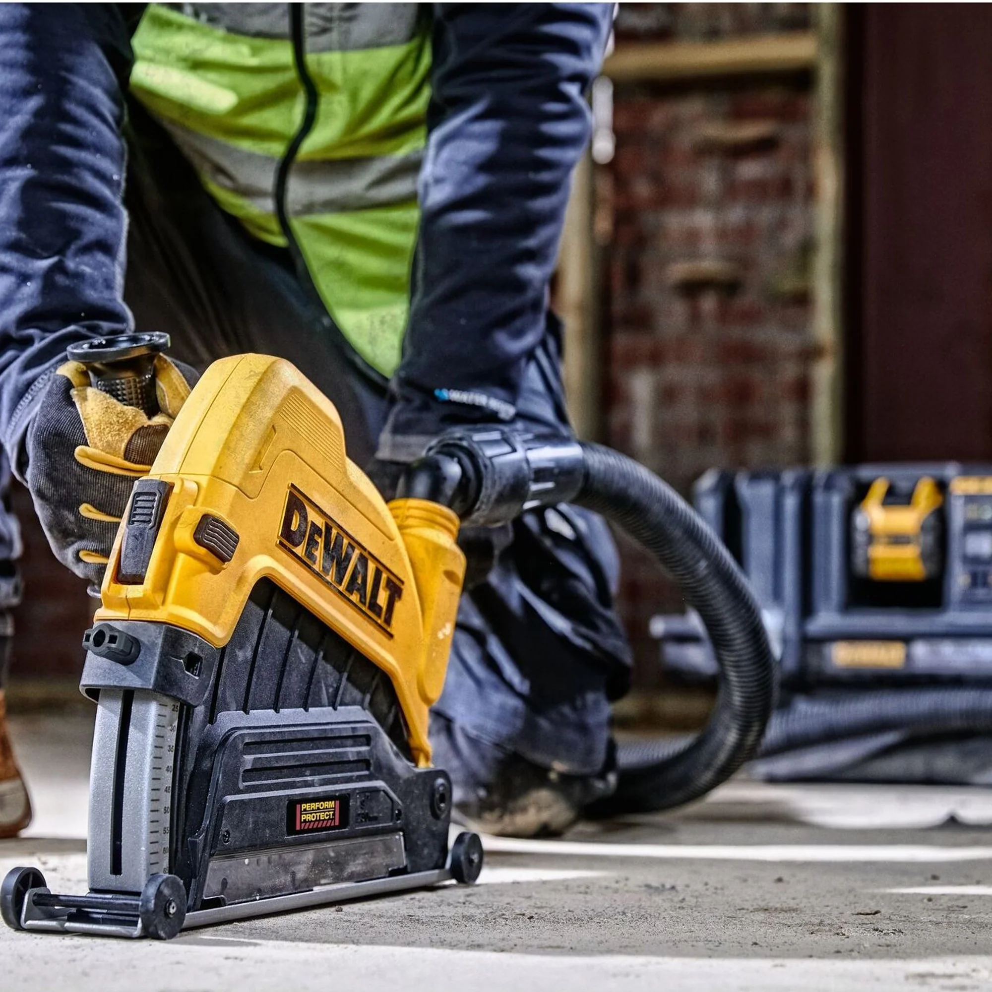 Protezione Taglio Calcestruzzo Dewalt DWE46229-XJ 230mm - Image 14