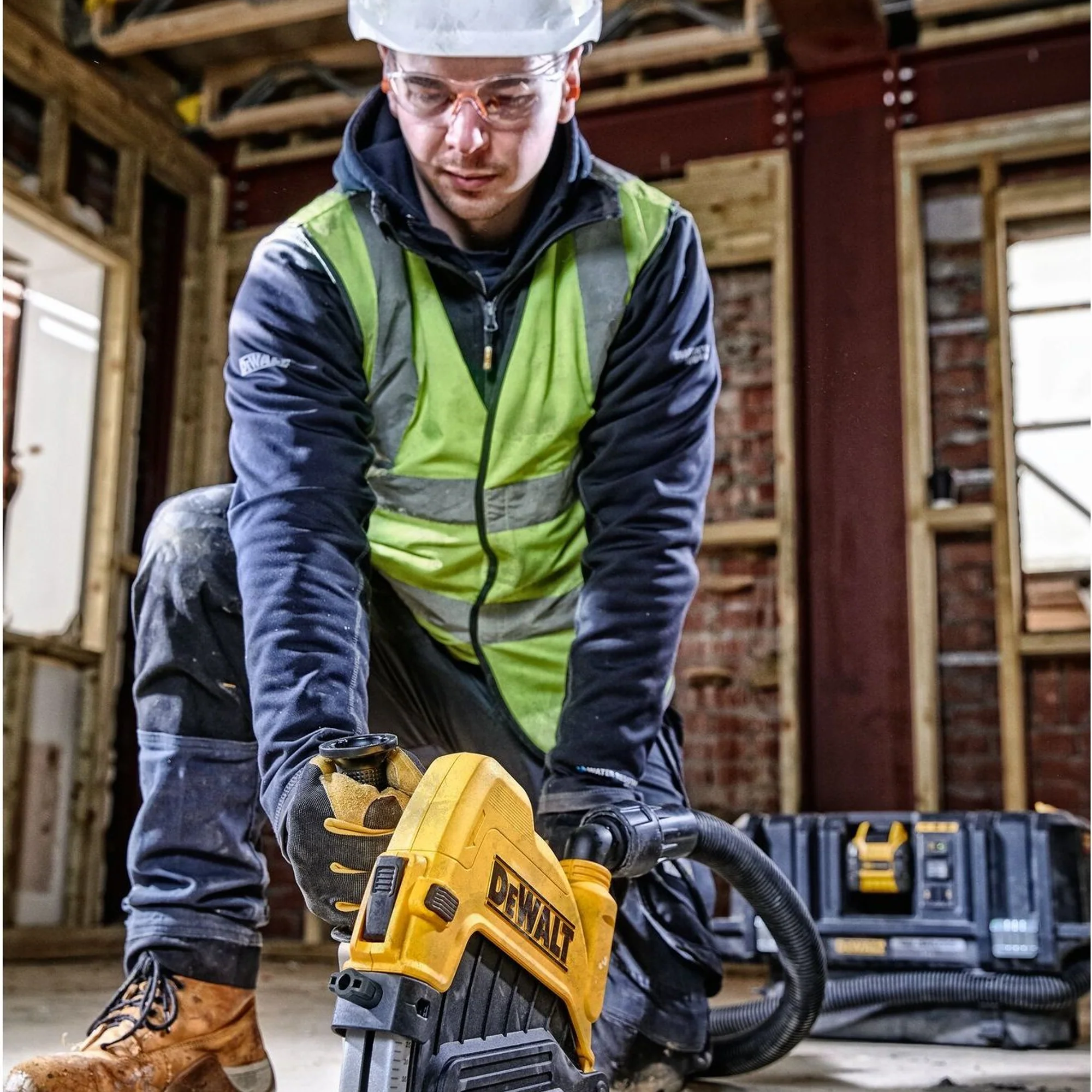 Protezione Taglio Calcestruzzo Dewalt DWE46229-XJ 230mm - Image 15