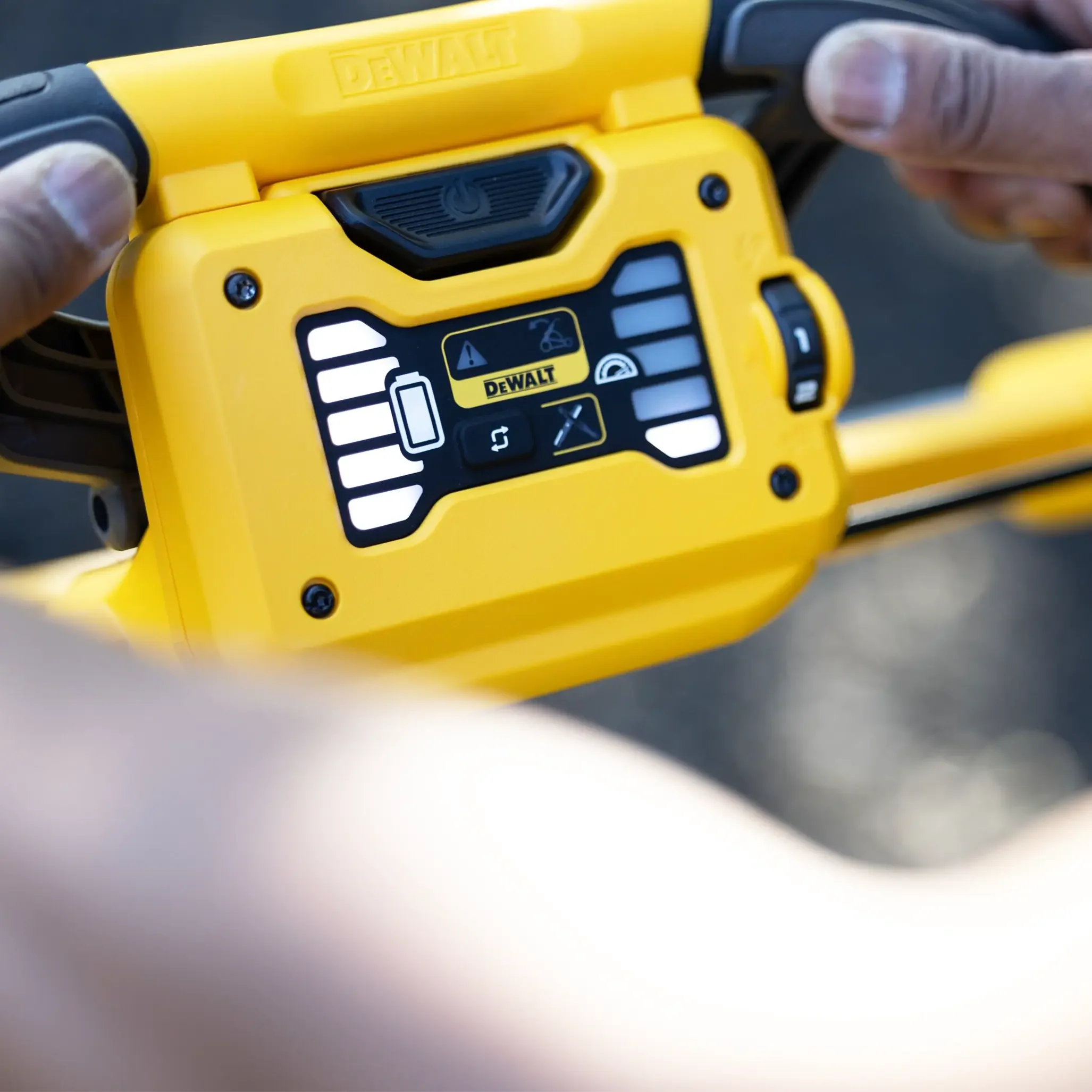 Rasaerba semovente Dewalt DCMWSP550N-XJ 54V - Image 12