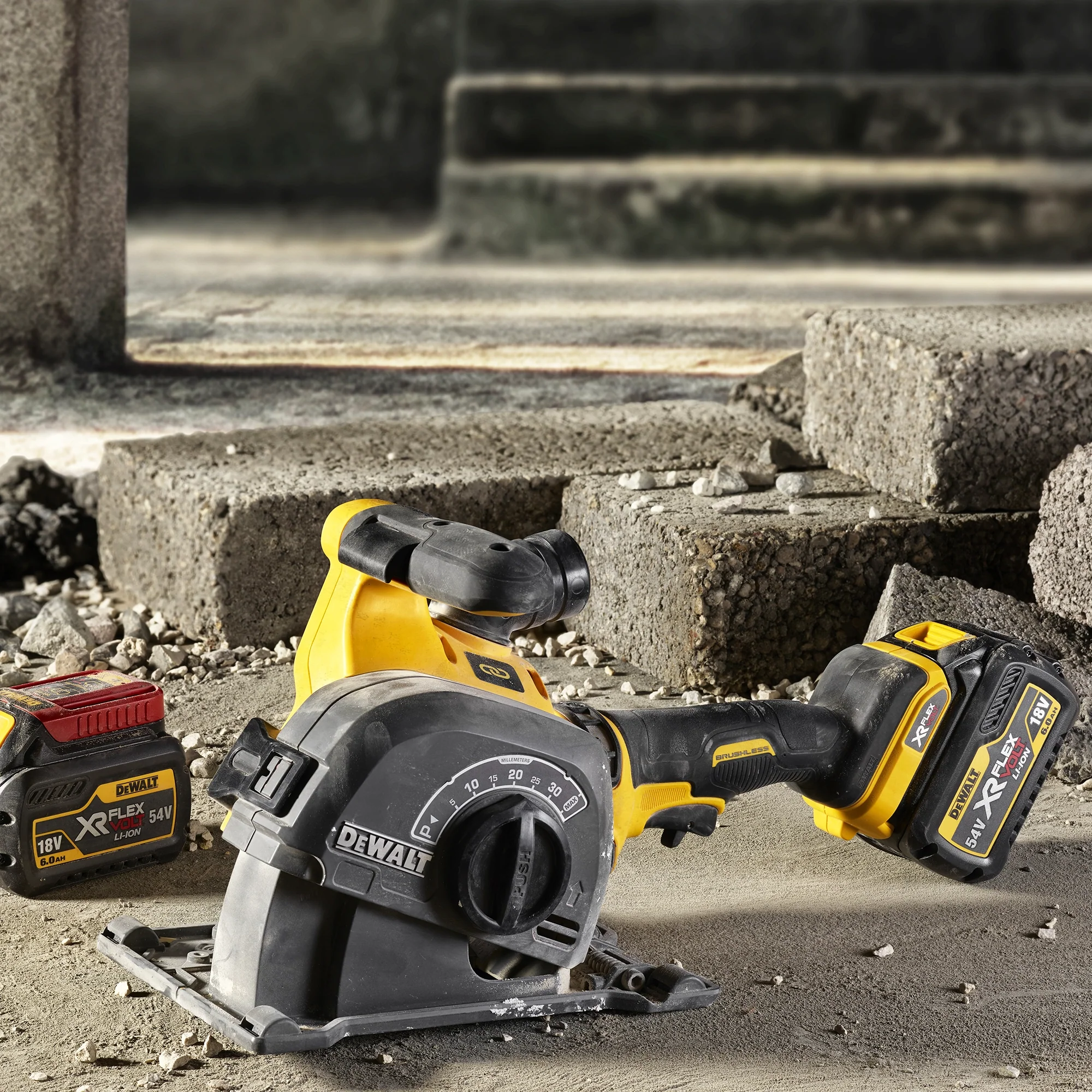 Scanalatrice Dewalt DCG200T2-QW 54V 6Ah - Image 8