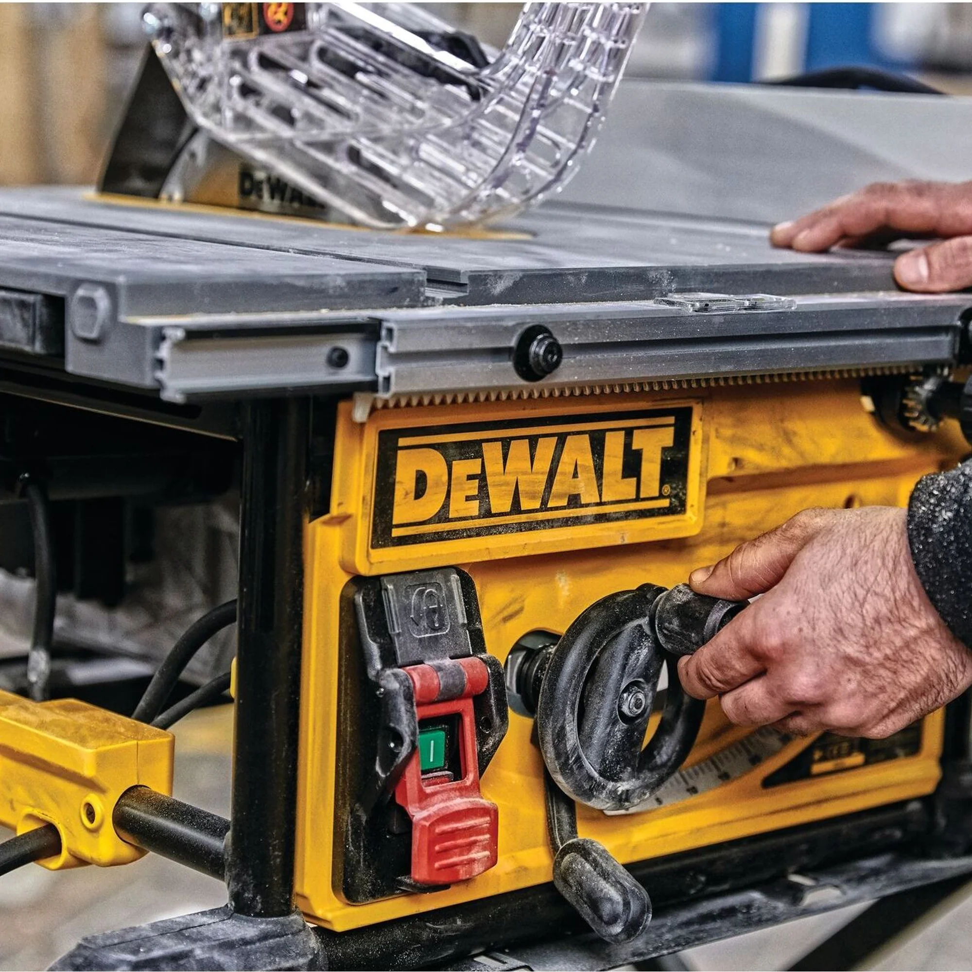 Sega da Banco Dewalt DWE7492-QS 250mm 2000W - Image 7