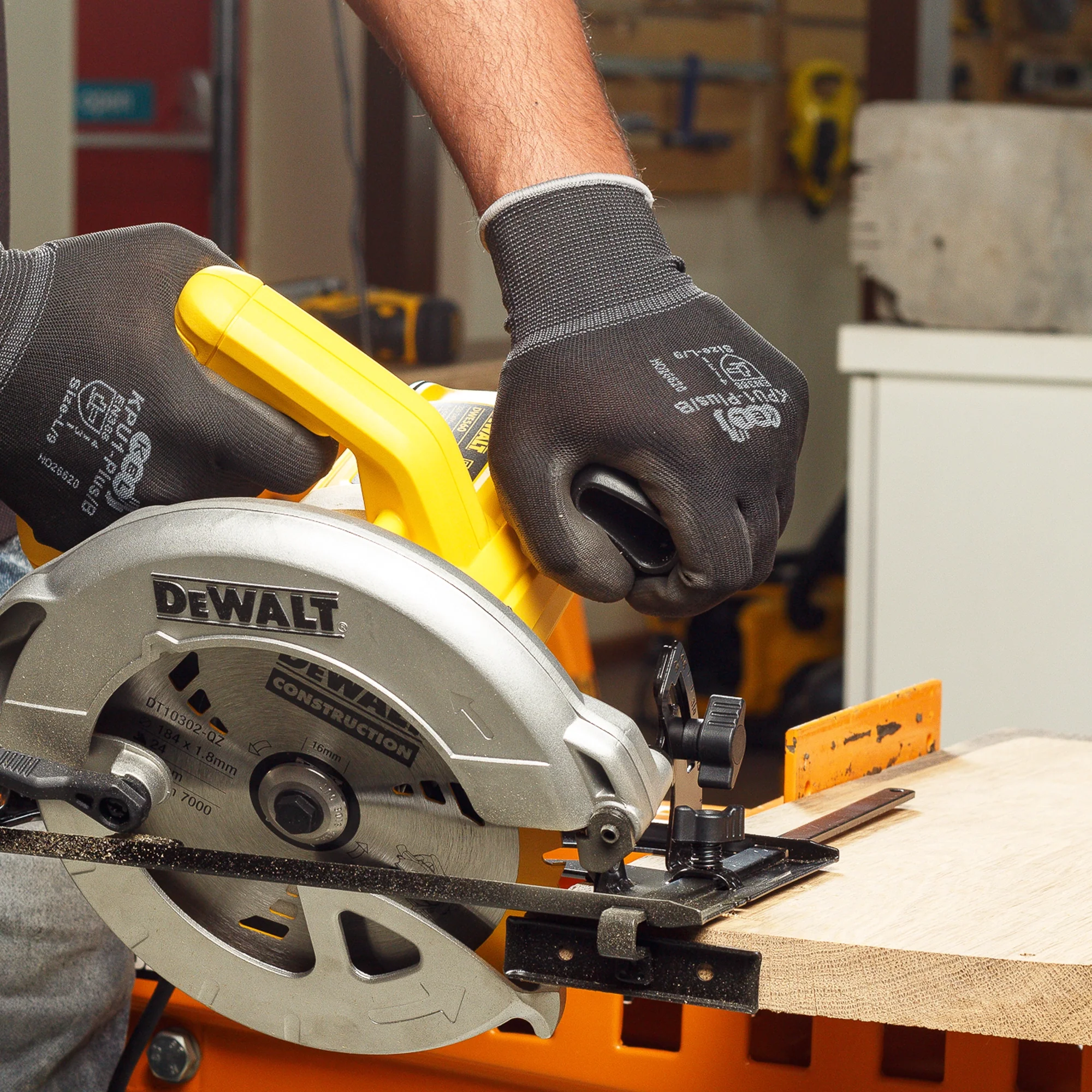 Sega circolare Dewalt DWE560-QS 1350W - Image 11