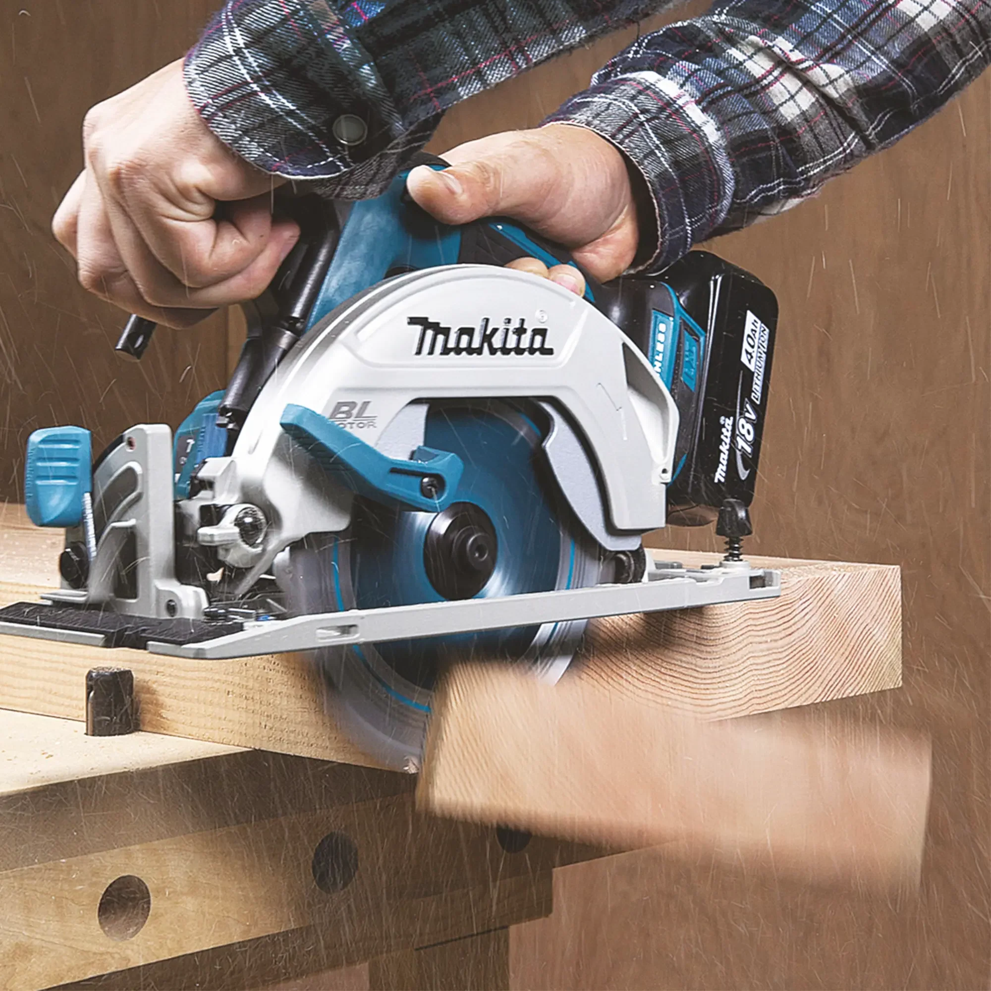 Sega circolare Makita DHS680ZJ 18V - Image 9