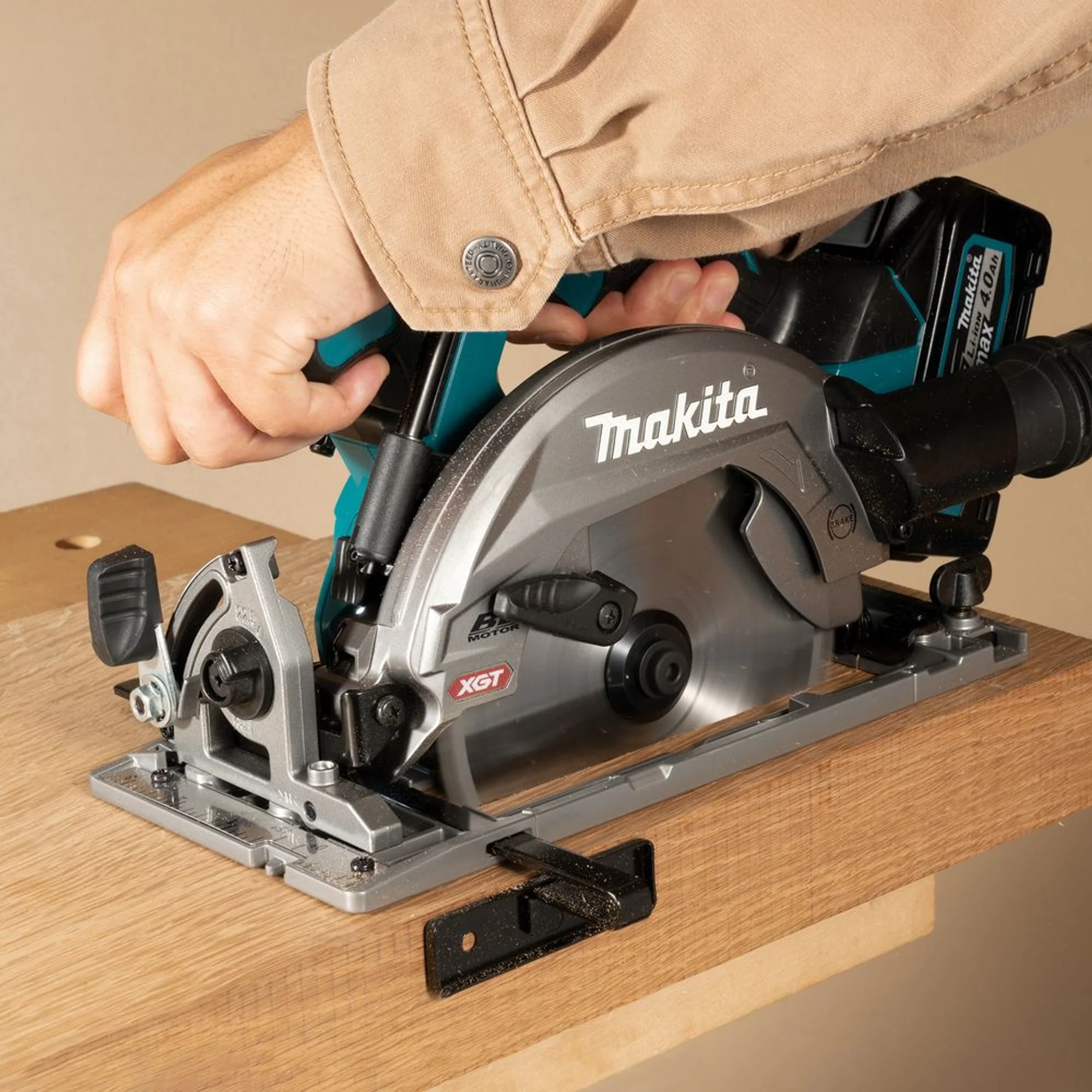 Sega Circolare Makita HS012GD201 40V 2.5Ah - Image 18