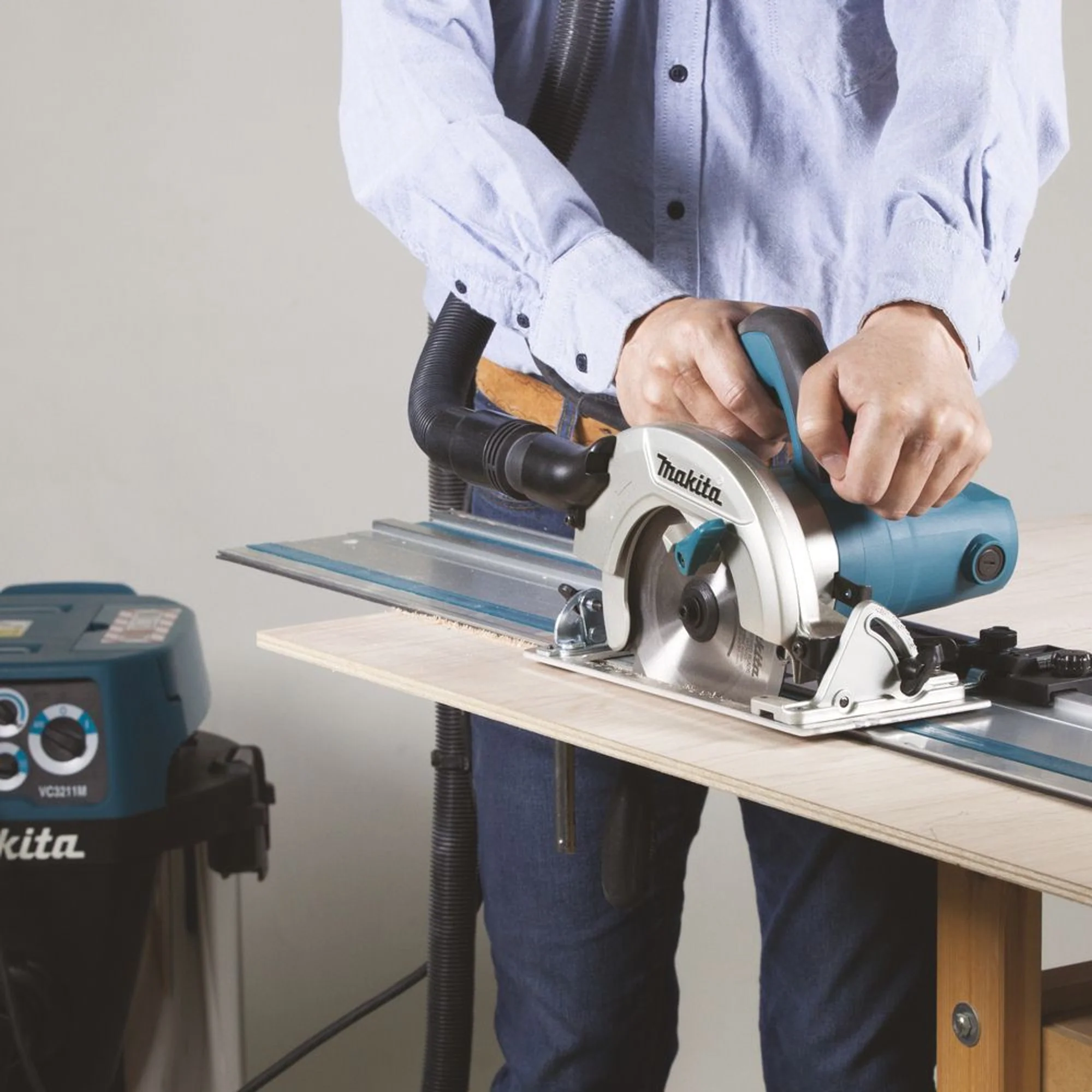 Sega Circolare Makita HS6601J 1050W - Image 6