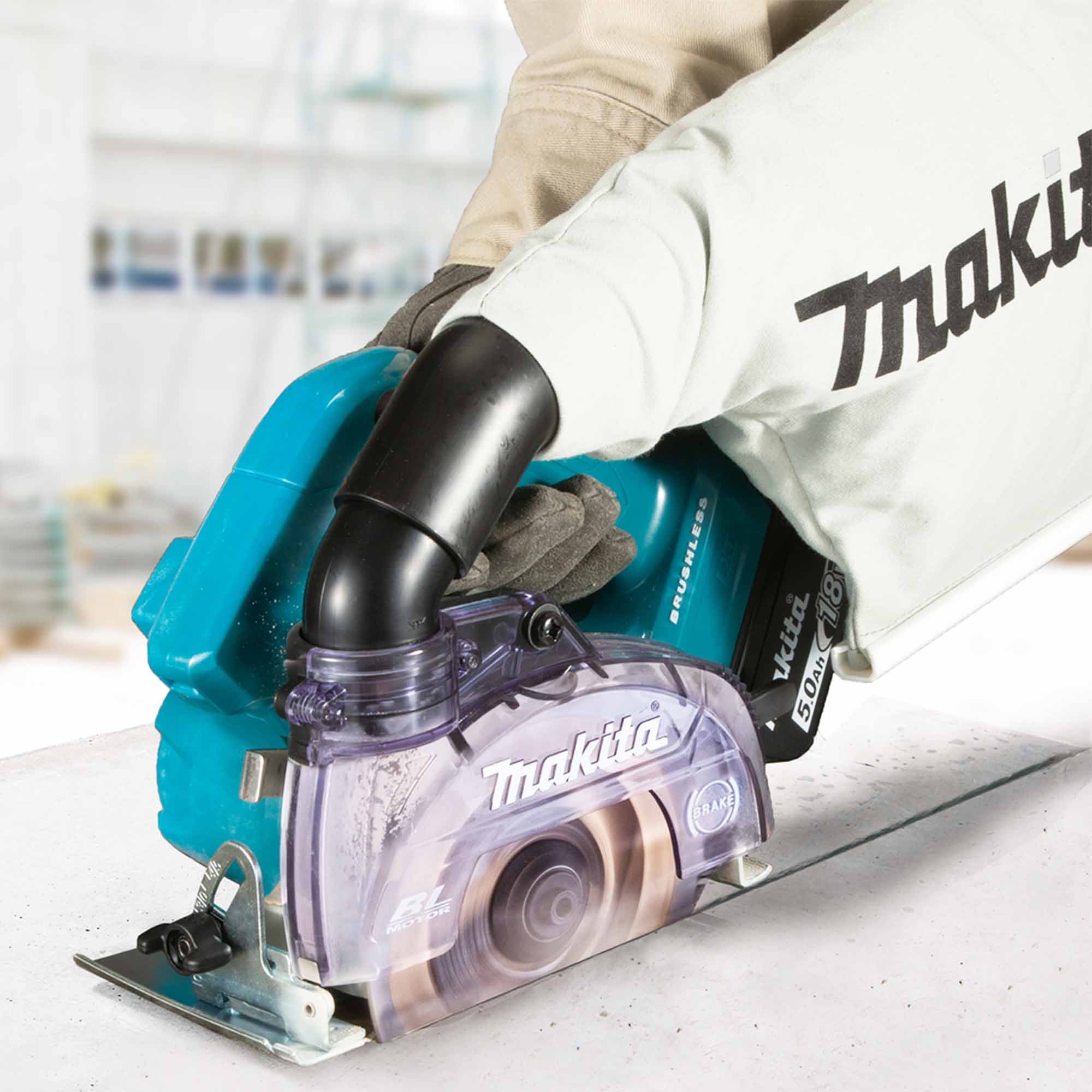 Sega Diamantata Makita DCC500ZJ 18V - Image 4