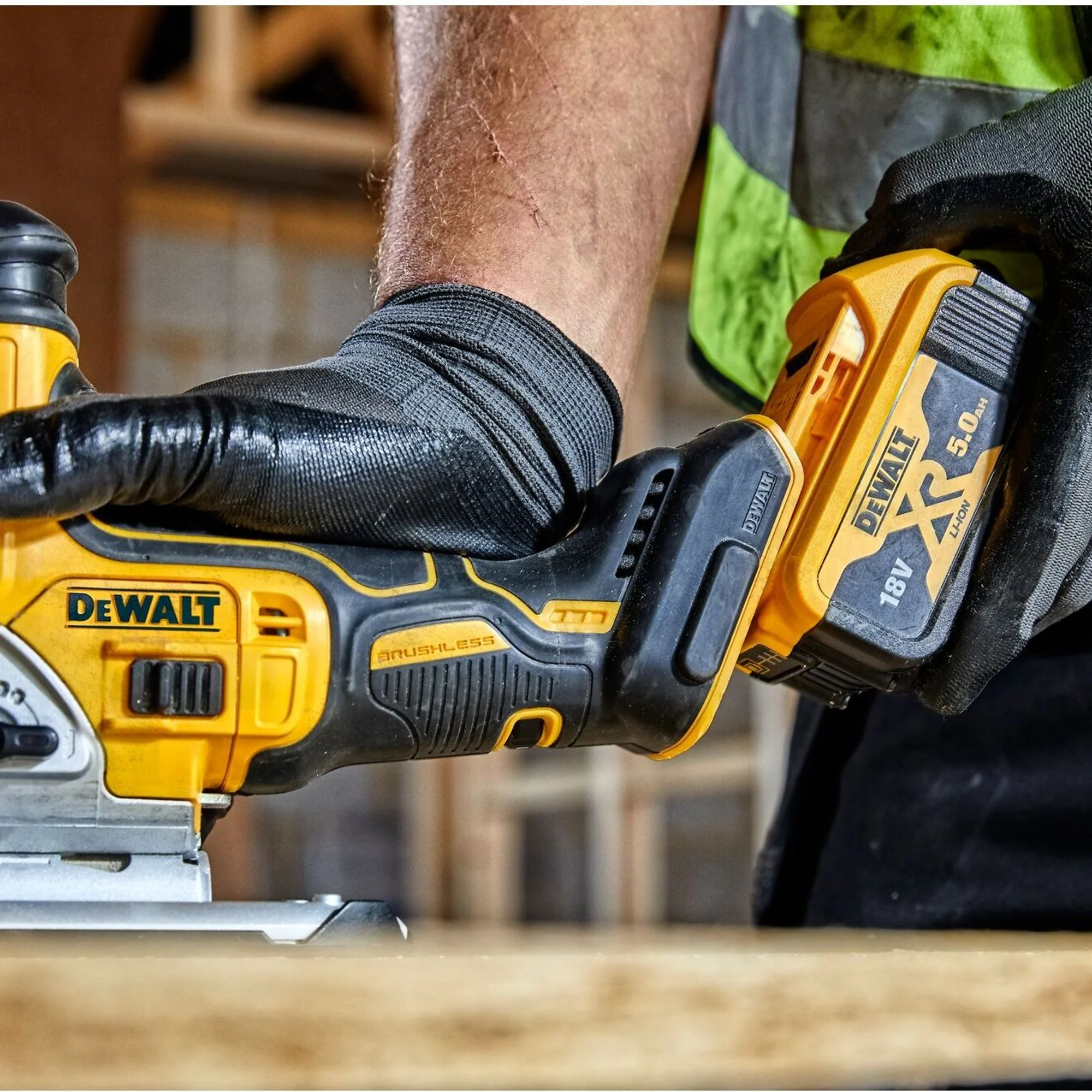 Seghetto Alternativo Dewalt DCS335P2-QW 18V 5Ah - Image 18