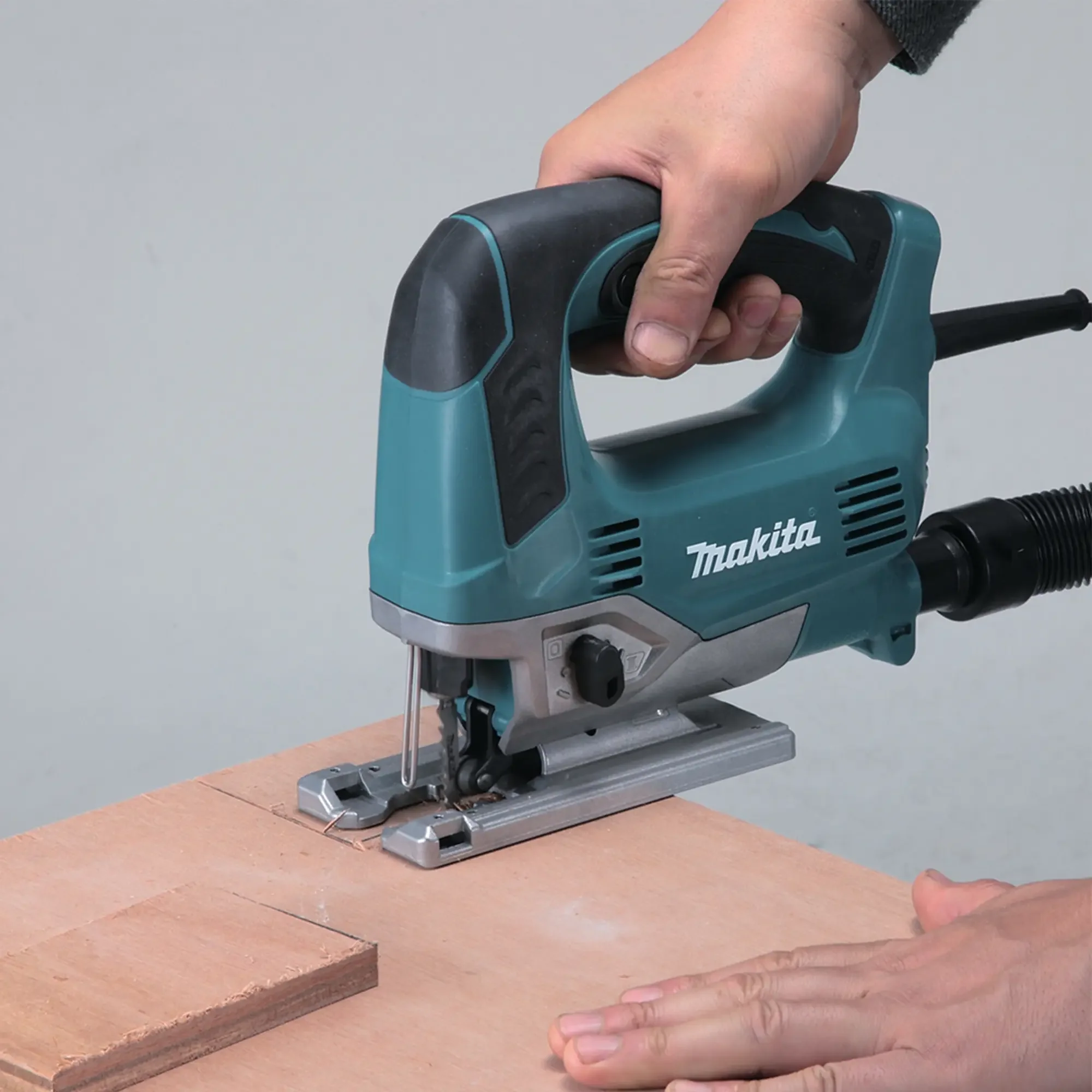 Seghetto Alternativo Makita JV0600J 650W - Image 3