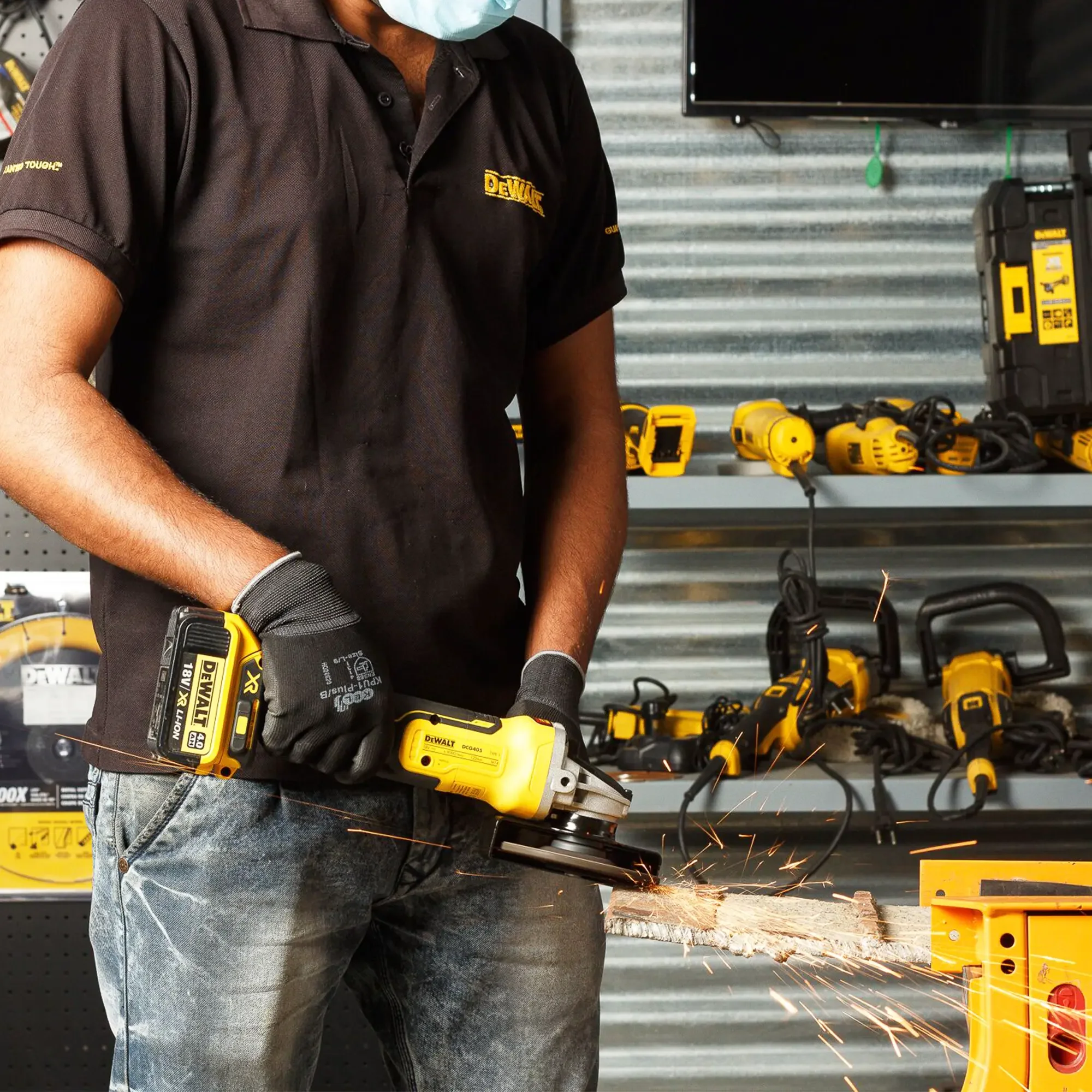 Smerigliatrice Dewalt DCG405P3-QW 18V 5Ah - Image 9
