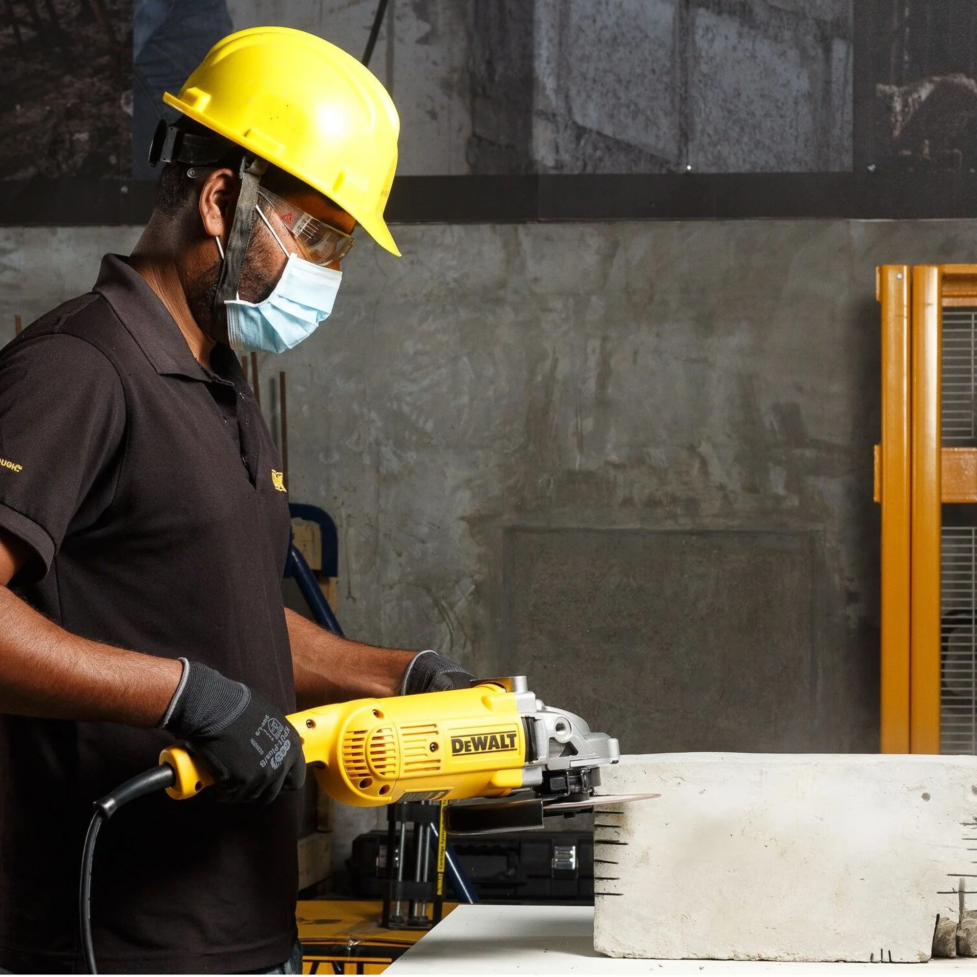 Smerigliatrice Dewalt DWE492-QS 230mm 2200W - Image 6