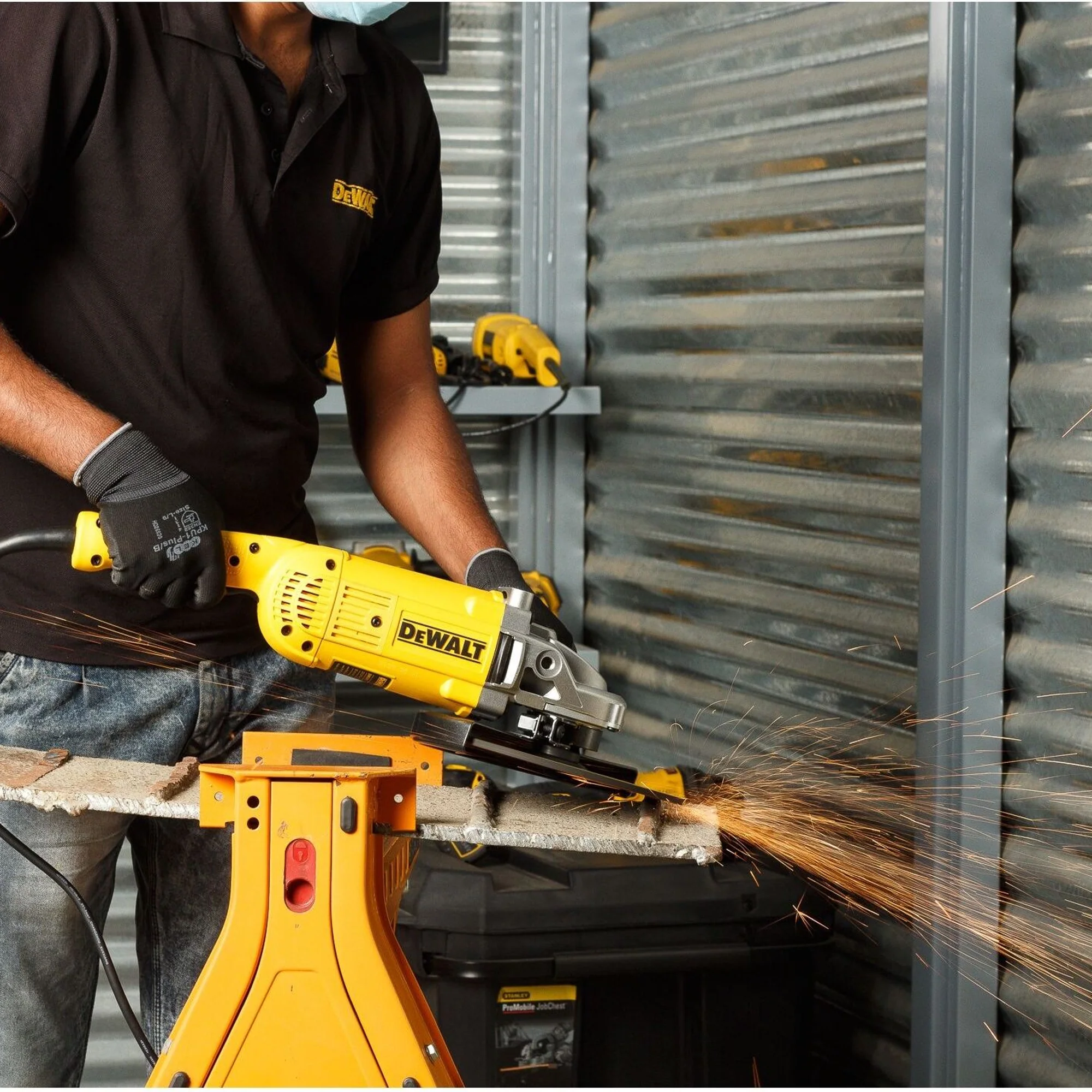 Smerigliatrice Dewalt DWE492-QS 230mm 2200W - Image 7