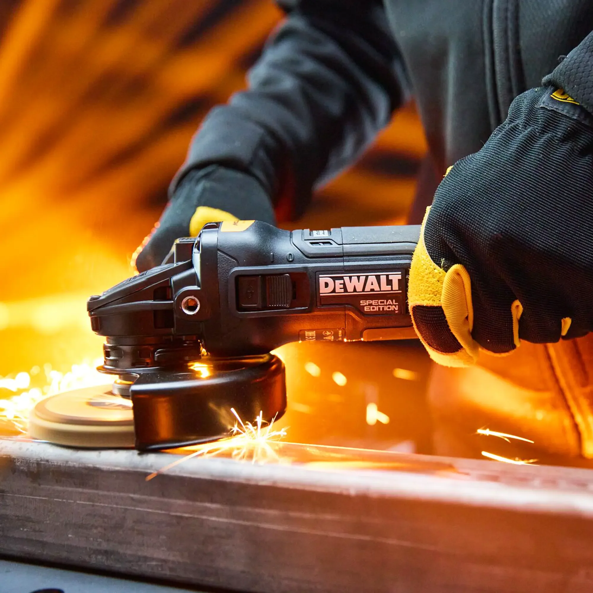 Smerigliatrice Dewalt McLaren DCG45MP2T-QW 18V 5Ah - Image 7