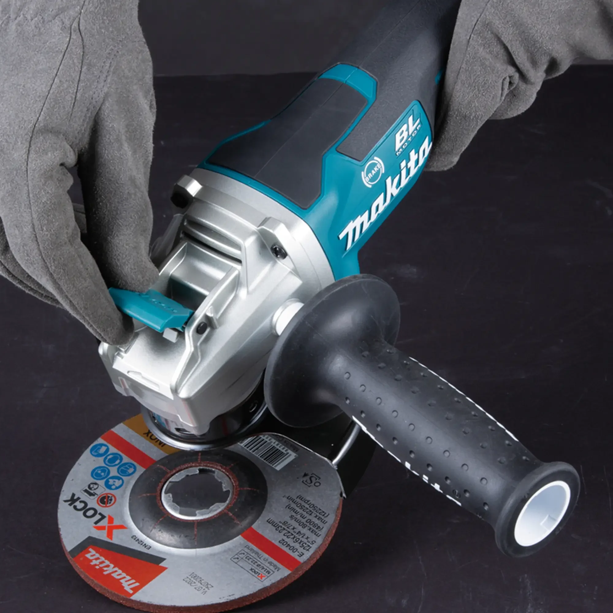 Smerigliatrice Makita DGA519ZJ 18V - Image 13