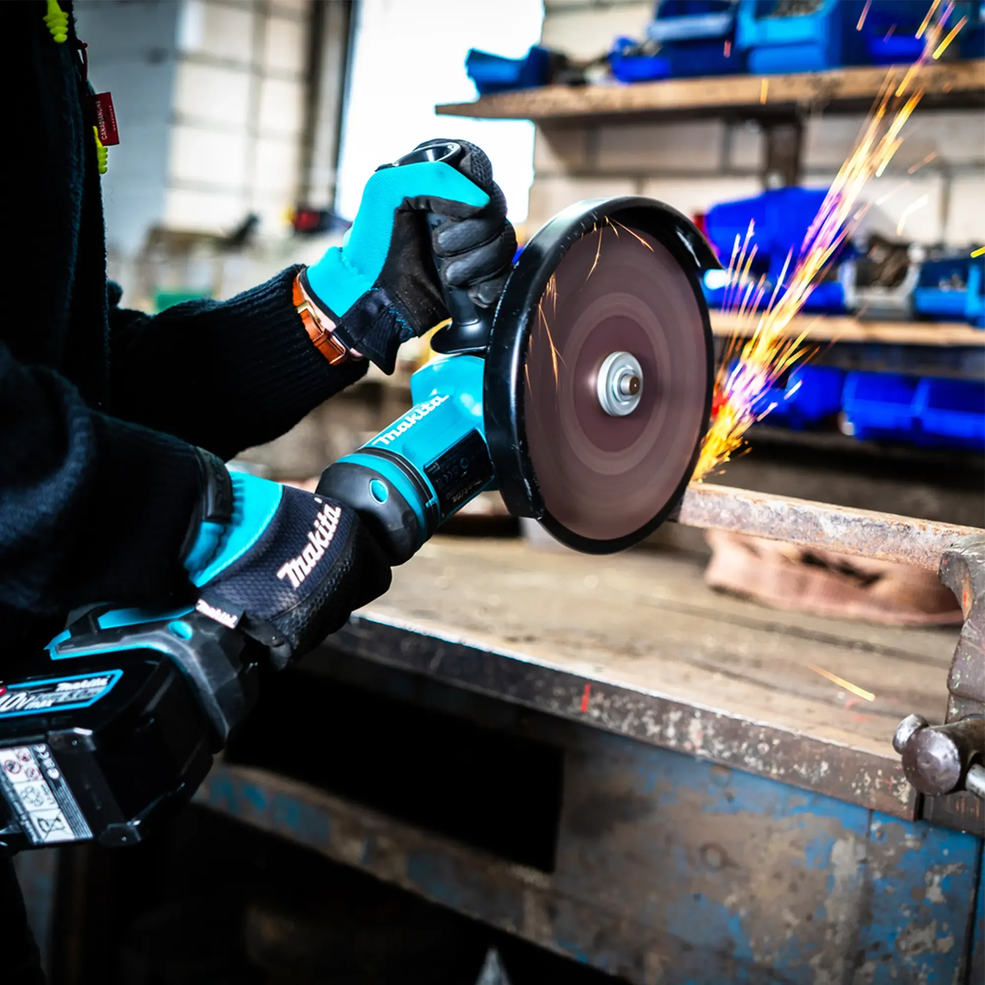 Smerigliatrice angolare Makita GA038GT201 40V 5Ah - Image 14