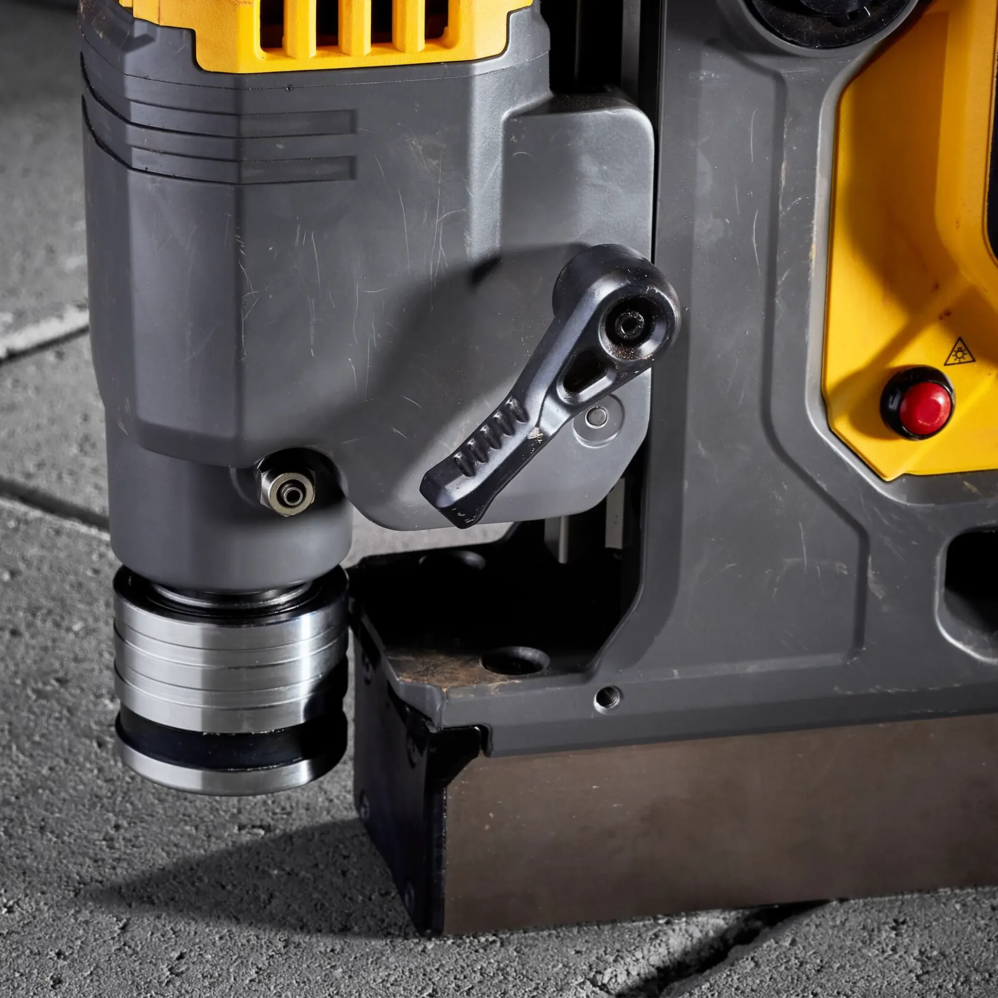 Trapano magnetico a colonna Dewalt DCD1623X2G-QW 18V 9Ah - Image 8