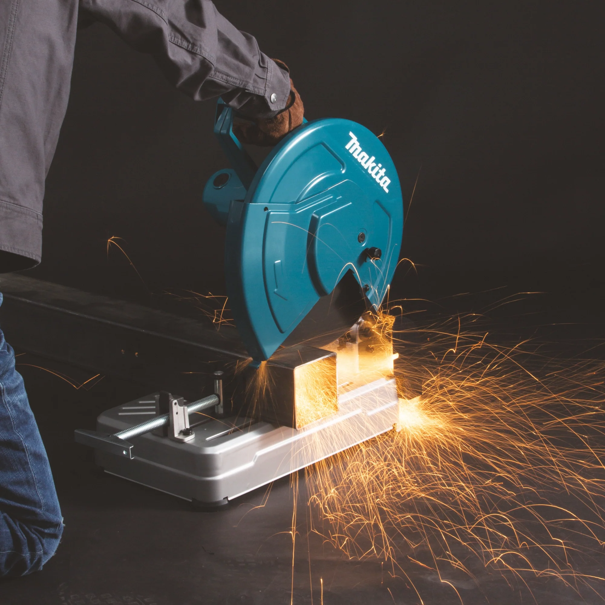 Troncatrice Makita LW1400 2200W - Image 4
